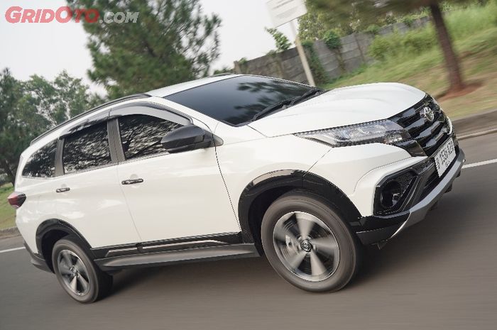 toyota rush, harga, biaya, patah, spion, dudukan, Spion beton, Dudukan Kaca Spion Toyota Rush Patah, Nih Biaya Perbaikannya