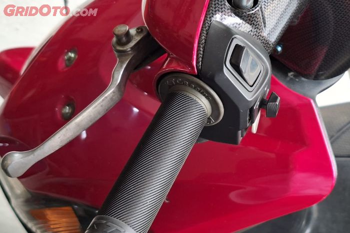 motor matic, parking brake lock, cara pasang parking brake lock, cara pasang parking brake lock di yamaha mio, pasang parking brake lock di yamaha mio, Cara Pasang Parking Brake Lock Mio J di Motor Matic Yamaha Mio