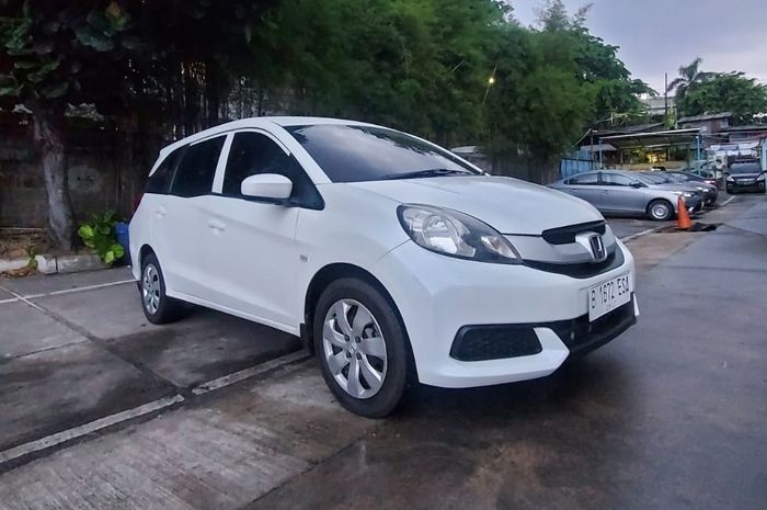 mobil keluarga, Honda Mobilio bekas, mobilio bekas, mobil bekas mobilio, harga mobil bekas mobilio, mobil bekas Honda Mobilio, Cukup Rp 100 Jutaan, Bisa Bawa Pulang Mobil Bekas Honda Mobilio Simak Tahunnya
