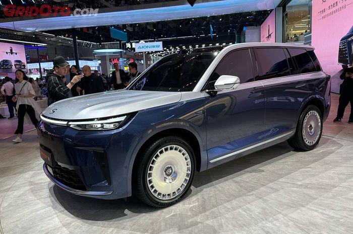 mobil hybrid, GAC Group, Aion Indonesia, Auto Shanghai 2025, GAC S9 PHEV, Sekali Isi Bensin, SUV Mewah GAC S9 Mampu Menempuh Jarak 1.200 Km