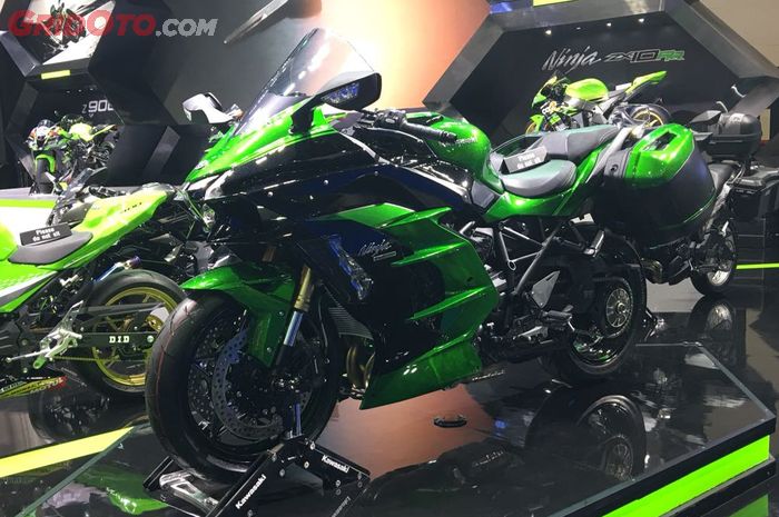 pesawat terbang, Kawasaki H2 SX, Ninja H2, pesawat mesin ninja H2 SX, Ninja H2 SX Kini Bisa Terbang di Udara, Mesin Terpasang di Pesawat Ini