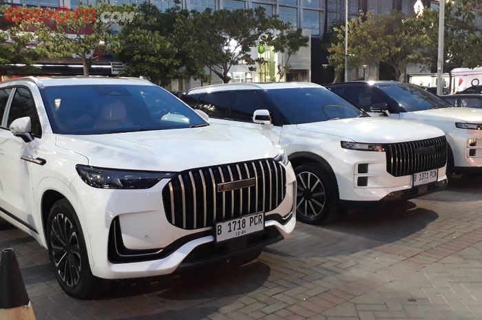 mobil baru, Jaecoo, Jaecoo J7, Jaecoo J8, J7 SHS, Kenapa Jaecoo J8 Tidak Punya Varian Plug-In Hybrid Seperti Adiknya?