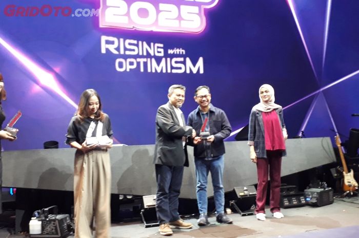daihatsu, daihatsu sigra, daihatsu xenia, daihatsu luxio, Otomotif award 2025, Sigra, Xenia, Luxio Jadi Jawara, Daihatsu Unjuk Gigi di OTOMOTIF Award 2025