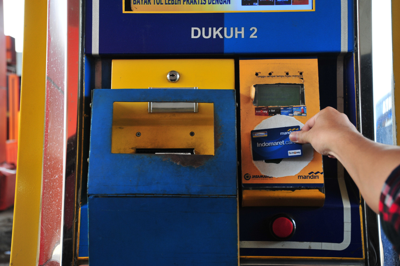Isi Saldo di Gerbang Tol Makin Gampang, Mandiri E-Money Kini Bisa Top Up Lewat Travoy