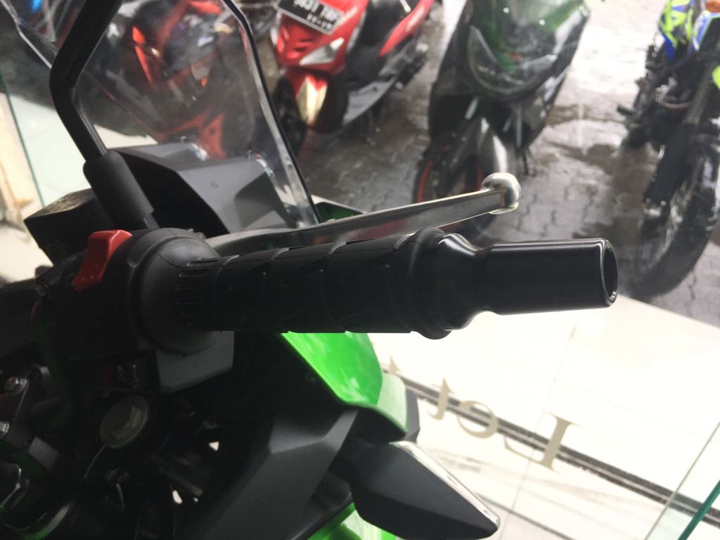 tips motor, Stabilizer, jalu setang, setang motor, setang motor bergetar, Jangan Dicopot Bro, Ini 4 Fungsi Jalu Setang yang Kamu Nggak Tahu