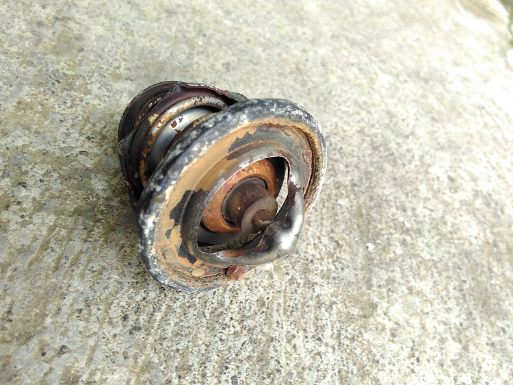 Harus Tahu, Begini Cara Gampang Deteksi Thermostat Motor Yang Rusak