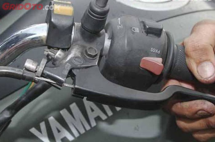 motor bekas, kabel kopling motor, kabel kopling, kabel kopling putus, penyebab kabel kopling putus, Ternyata Hal Sepele Ini Bisa Bikin Kabel Kopling Motor Cepat Putus