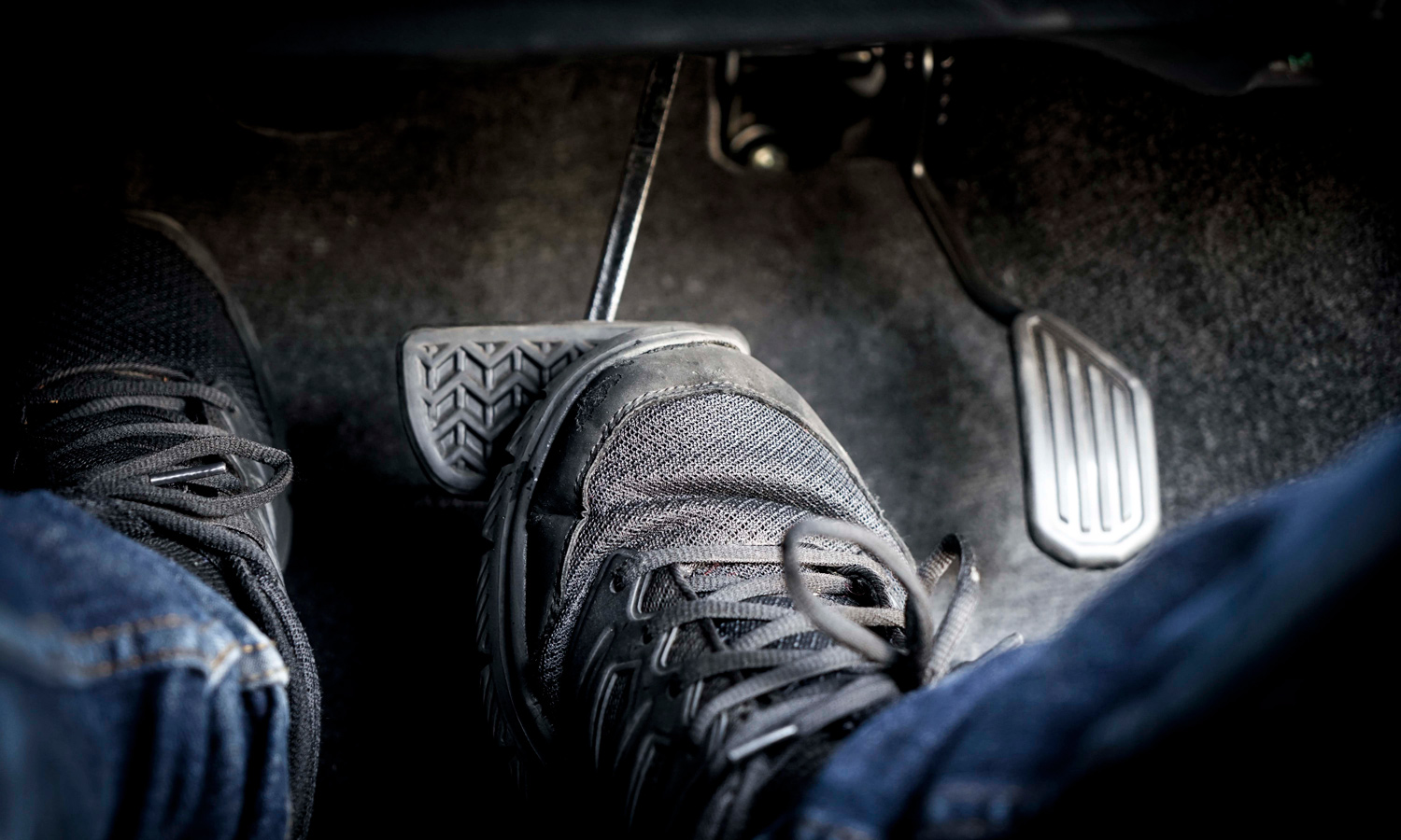 Rem Blong saat Mobil Melaju Kencang, Begini Cara Mengendalikannya