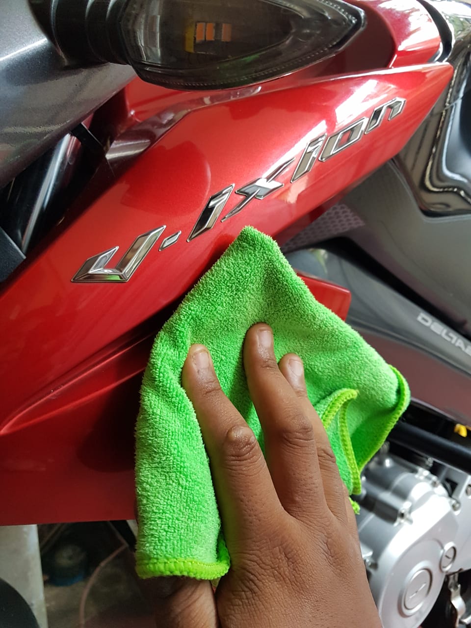 bodi motor, motor bekas, coating, cara melindungi bodi, cara melindungi bodi motor, Dua Cara Mudah Melindungi Bodi Motor Bekas Dari Baret Halus Selain Coating