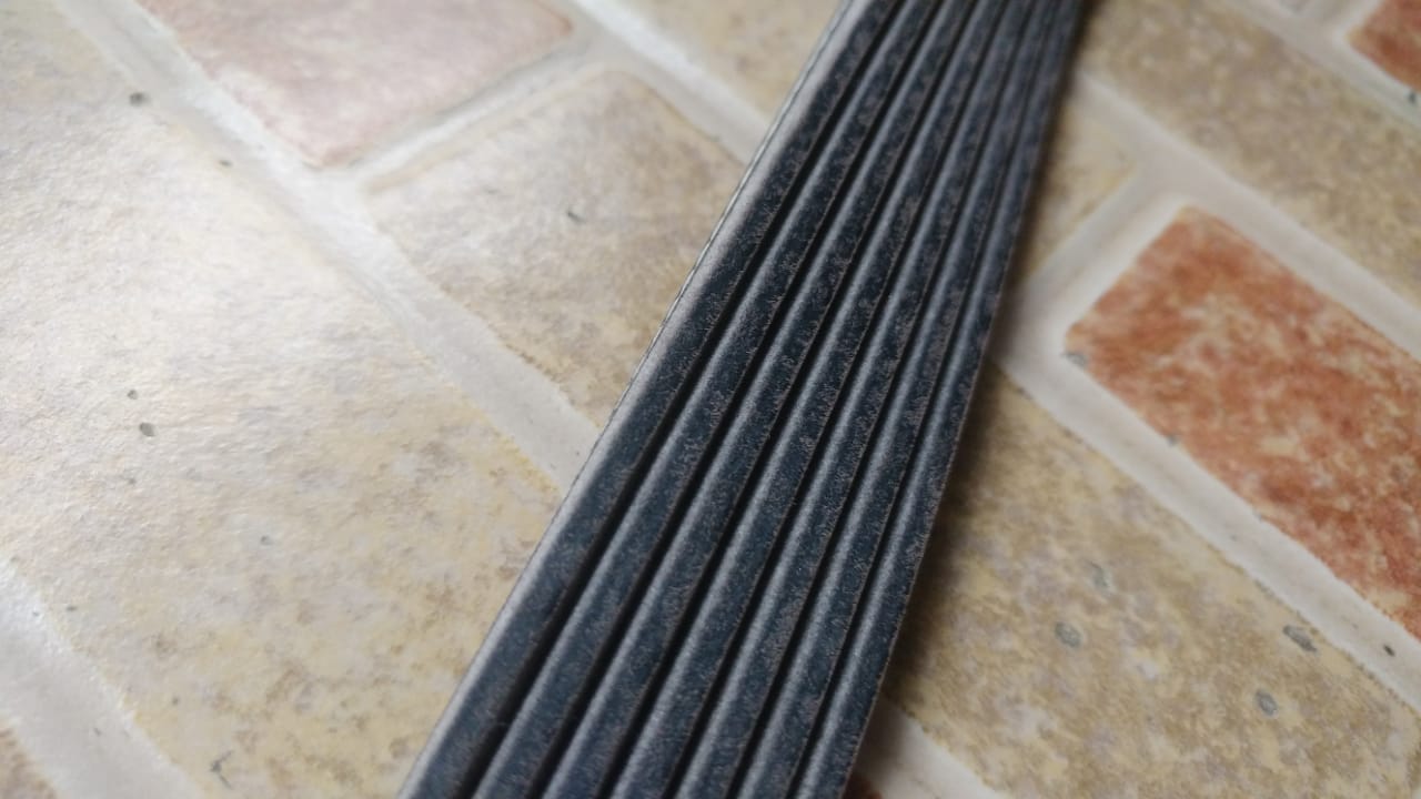 Gak Hanya Bunyi, Ini Ciri-ciri Fan Belt Mobil Bekas Yang Wajib Diganti