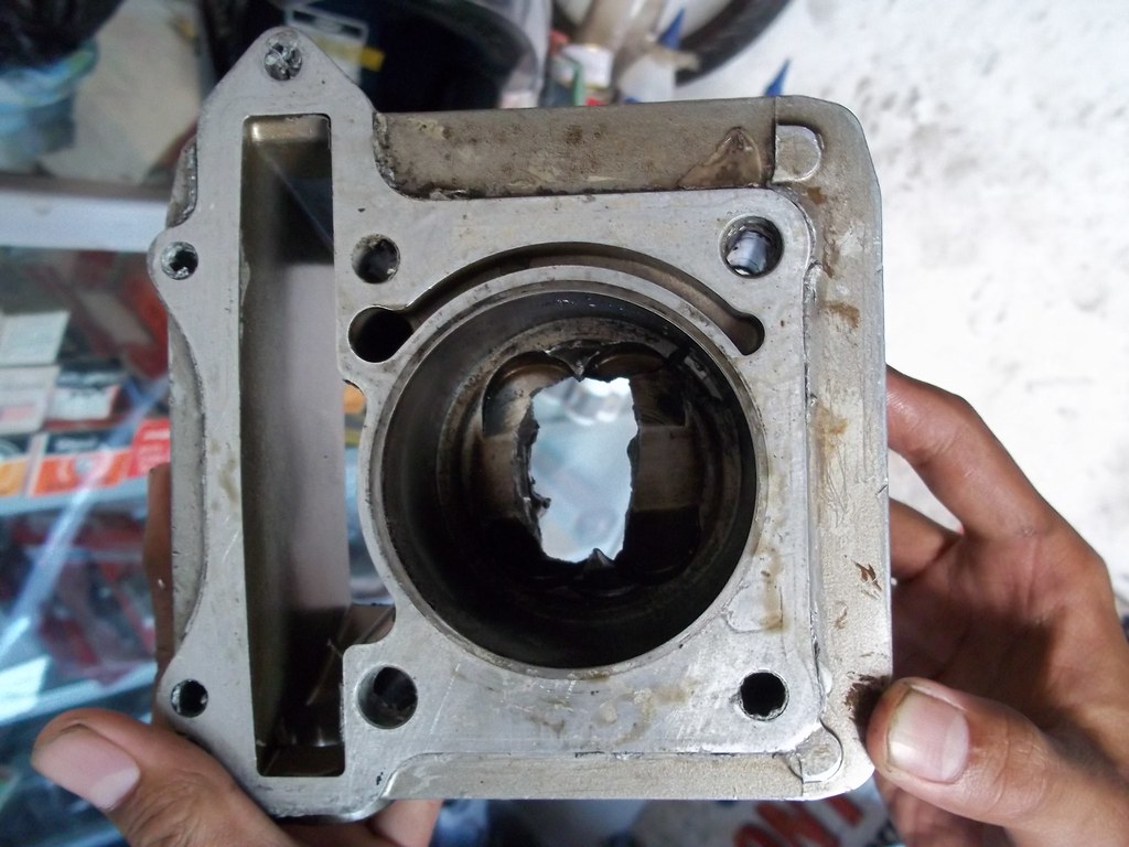 Ini Sebabnya Kenapa Ada Suara Berisik Di Mesin Motor Sejak Dihidupkan