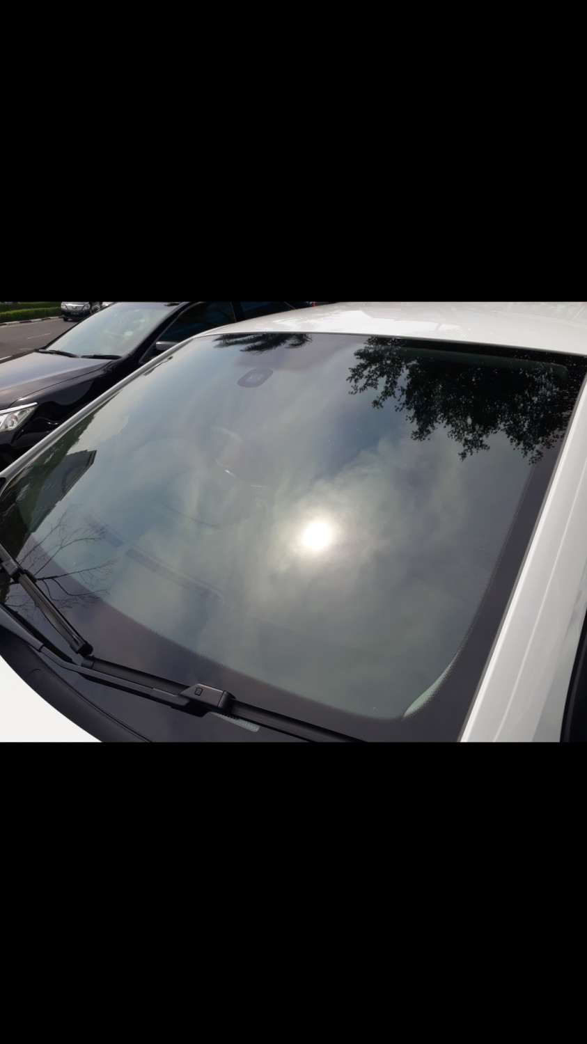 Musim Hujan, Ini Dua Penyebab Kaca Depan Mobil Bekas Bisa Baret