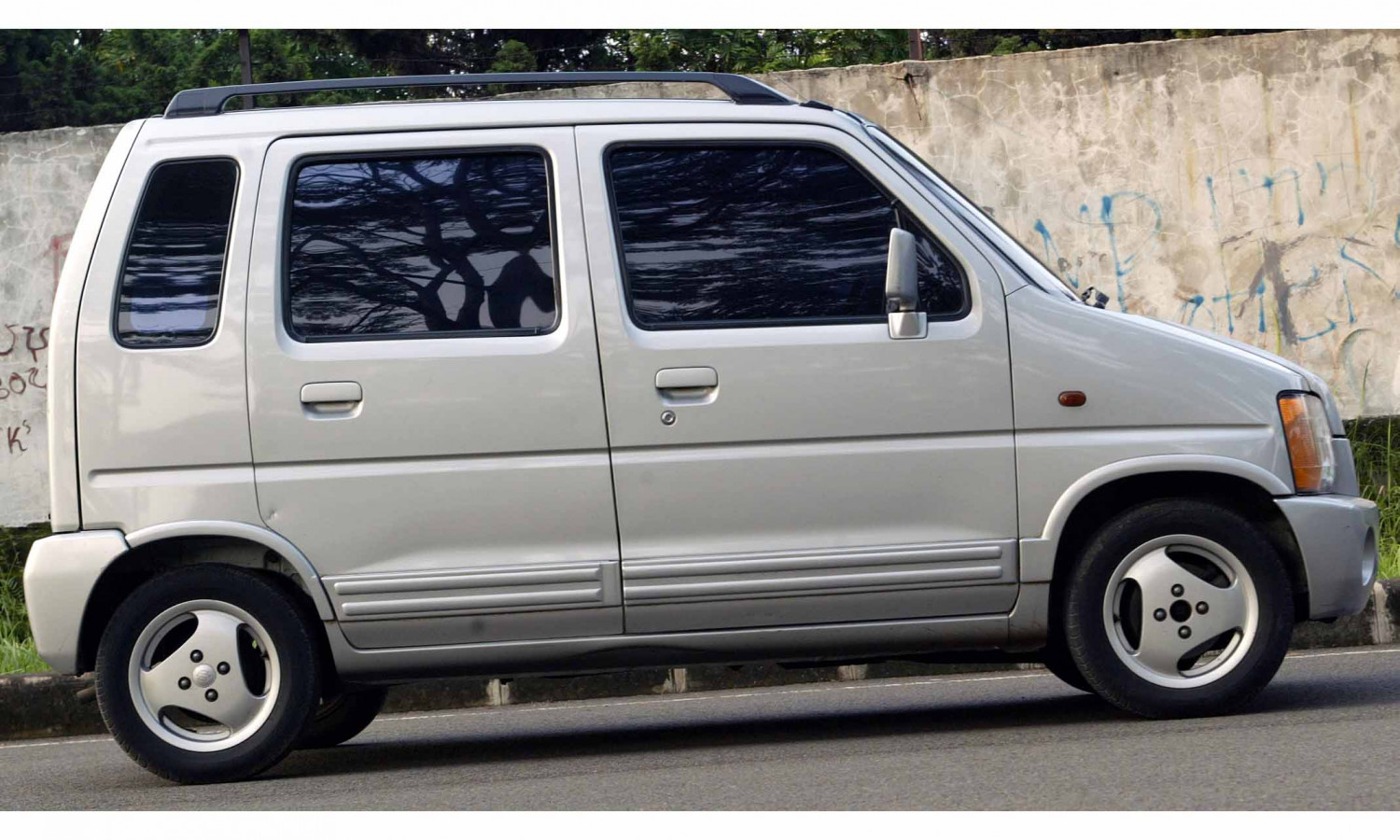 Suzuki Karimun Muat 5 Orang Nyaman Buat Mudik, Harganya Segini