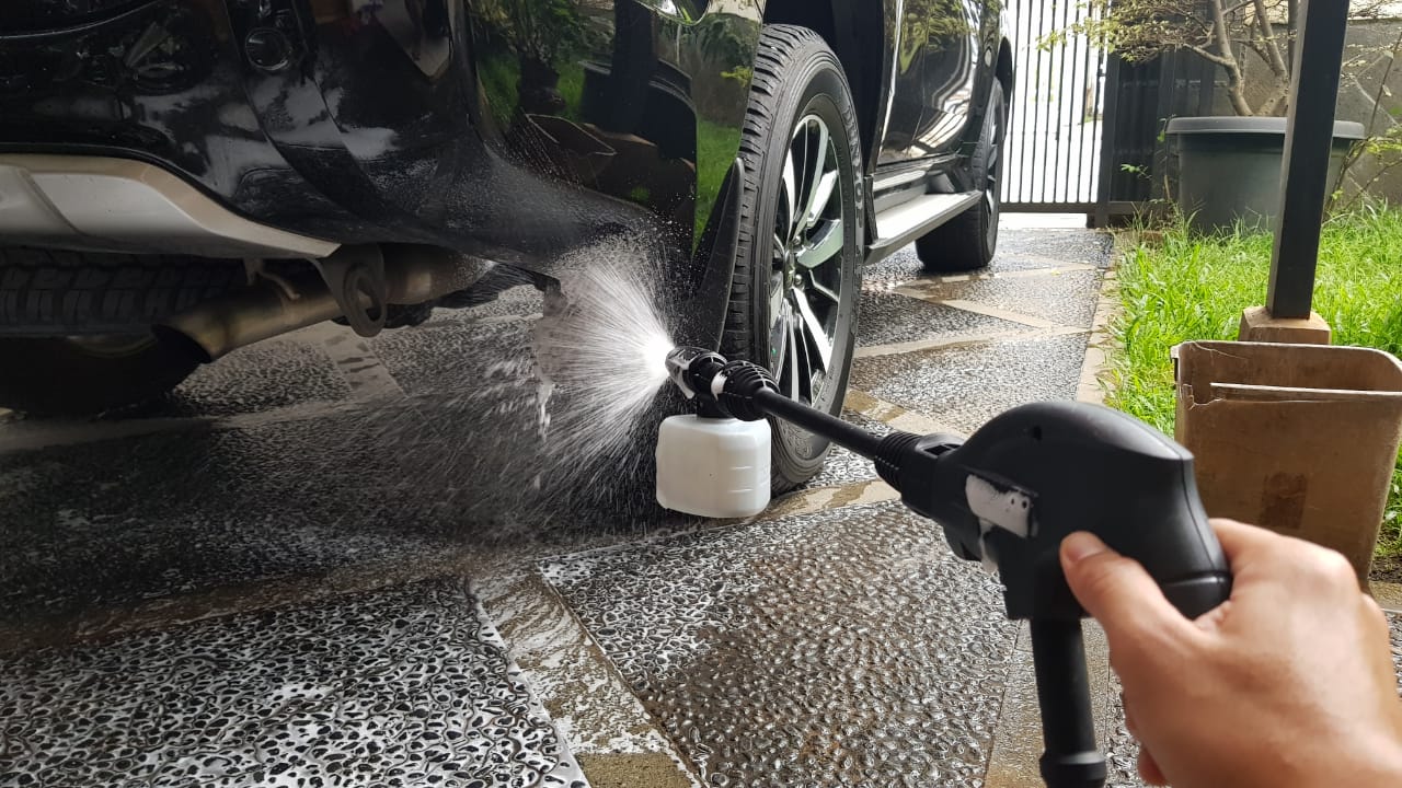 Ini Efeknya Membiarkan Kolong Mobil Kotor Tidak Pernah Dicuci