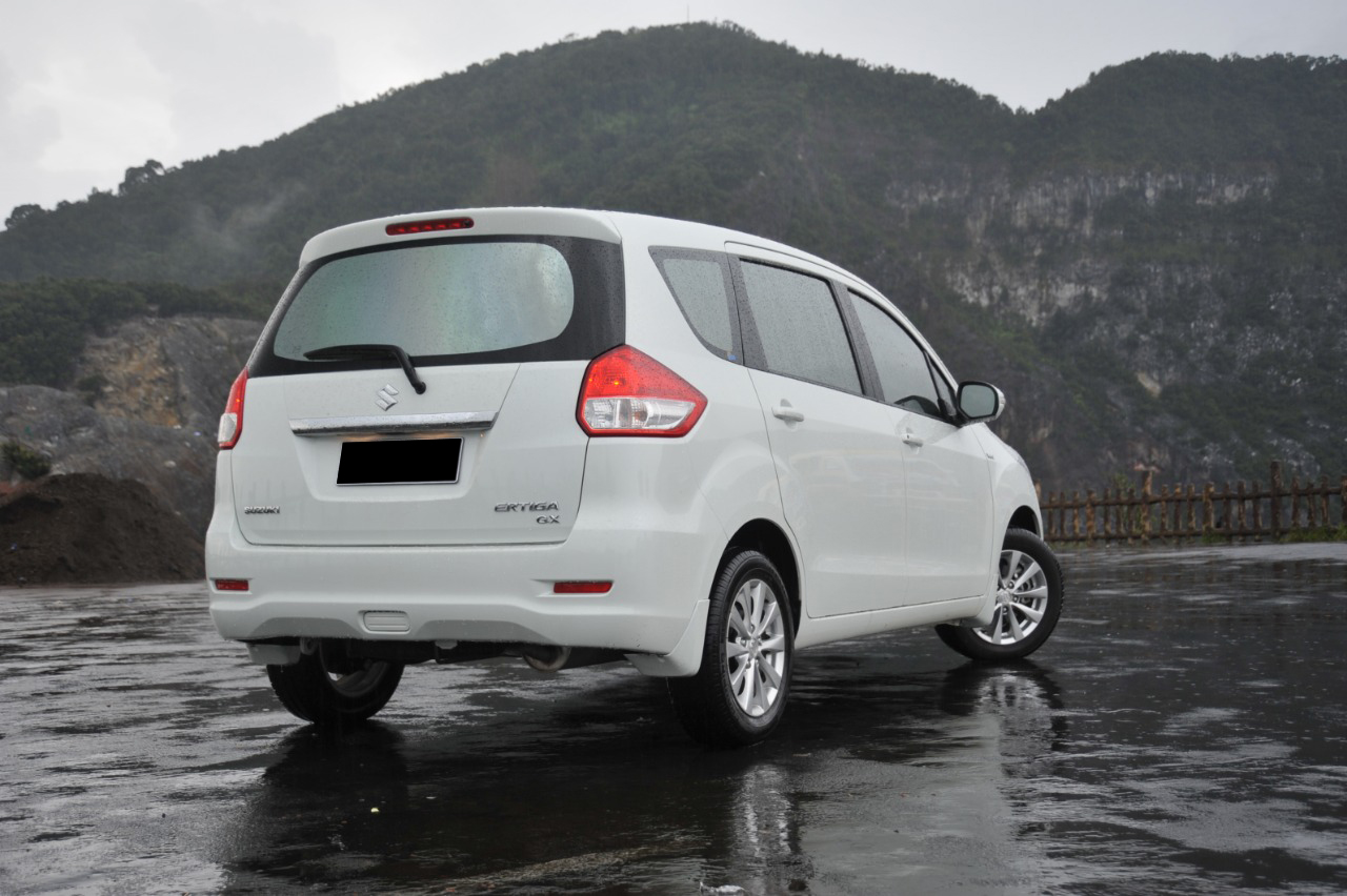 Punya Kabin Luas, Suzuki Ertiga 2015 Harganya Makin Terjangkau