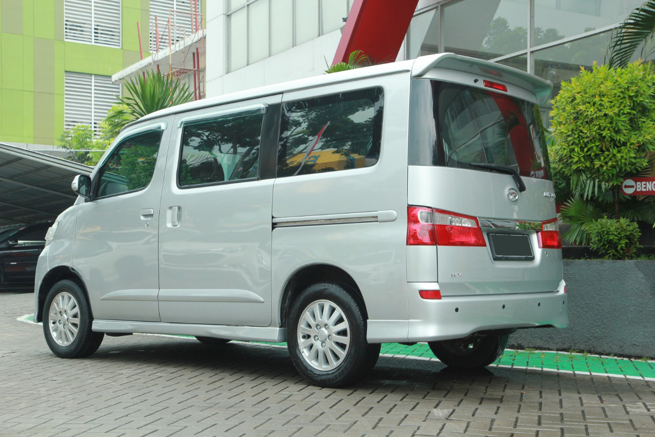 sliding door, daihatsu luxio bekas, luxio bekas, harga mobil bekas daihatsu luxio, mobil bekas daihatsu luxio, MPV Sliding Door, Kabin Luas, Mobil Bekas Daihatsu Luxio Harga Cuma Segini