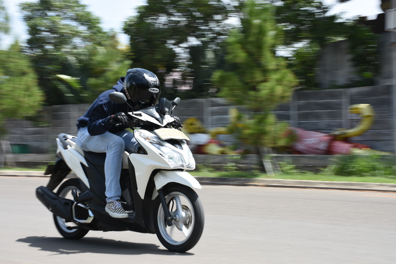 oli mesin, motor matic, honda vario 125, motor matic honda vario 125, penyebab oli mesin putih susu, penyebab oli mesin motor matic putih susu, Di Sinilah Sumber Penyebab Oli Mesin Motor Matic Honda Vario 125 Jadi Putih Susu