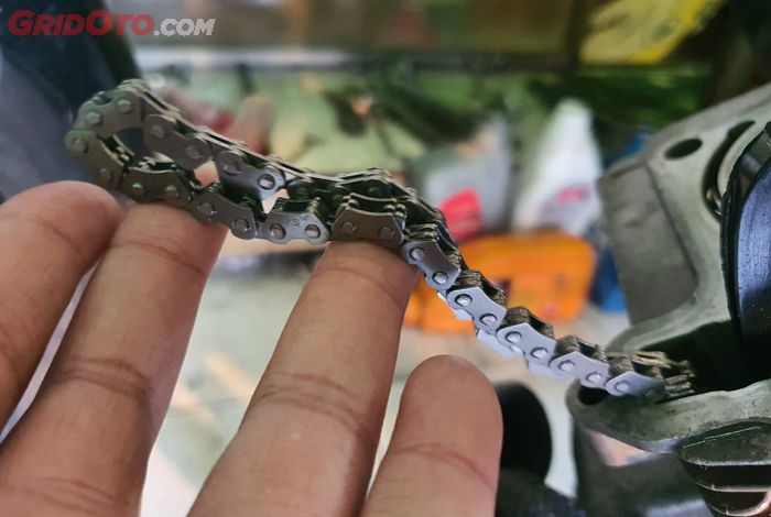 rantai, motor bekas, rantai keteng, rantai keteng motor, dampak rantai keteng kendor, Tiga Dampak Mengerikan Rantai Keteng Motor Bekas Kendor Dipakai Terus