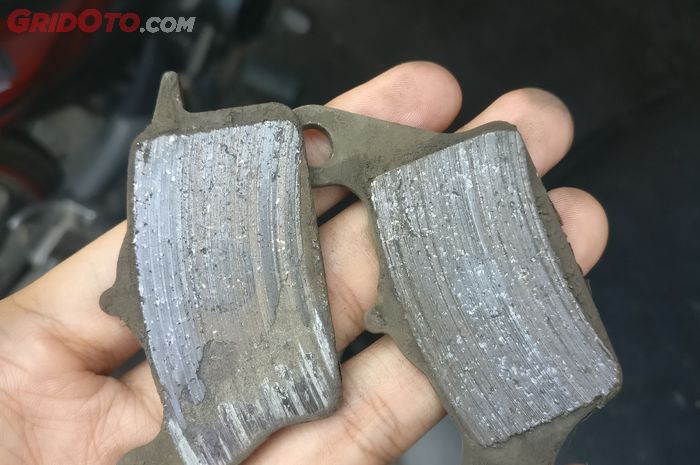 Cara Mudah Deteksi Kampas Rem Motor Bekas Habis dan Perlu Diganti