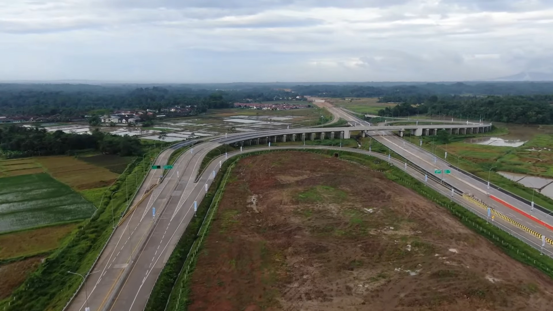jalan tol, jalan tol baru, proyek strategis nasional, Jalan Tol PSN, Tol Akses Pelabuhan Patimban, Era Beton Bertumbuh, Ini Rincian 50 Proyek Jalan Tol Masuk Proyek Strategis Nasional
