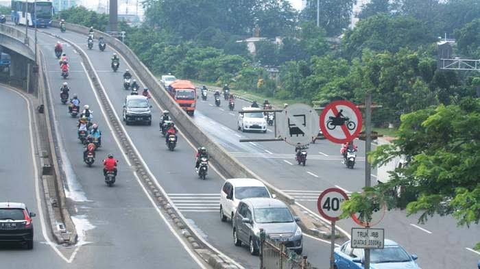 jakarta barat, jalan layang non tol, flyover pesing, JLNT Pesing Jakbar, Jalan Layang Pesing, Daerah Terlarang, Motor Tidak Boleh Melintasi Salah Satu Jalan di Jakarta Barat Ini