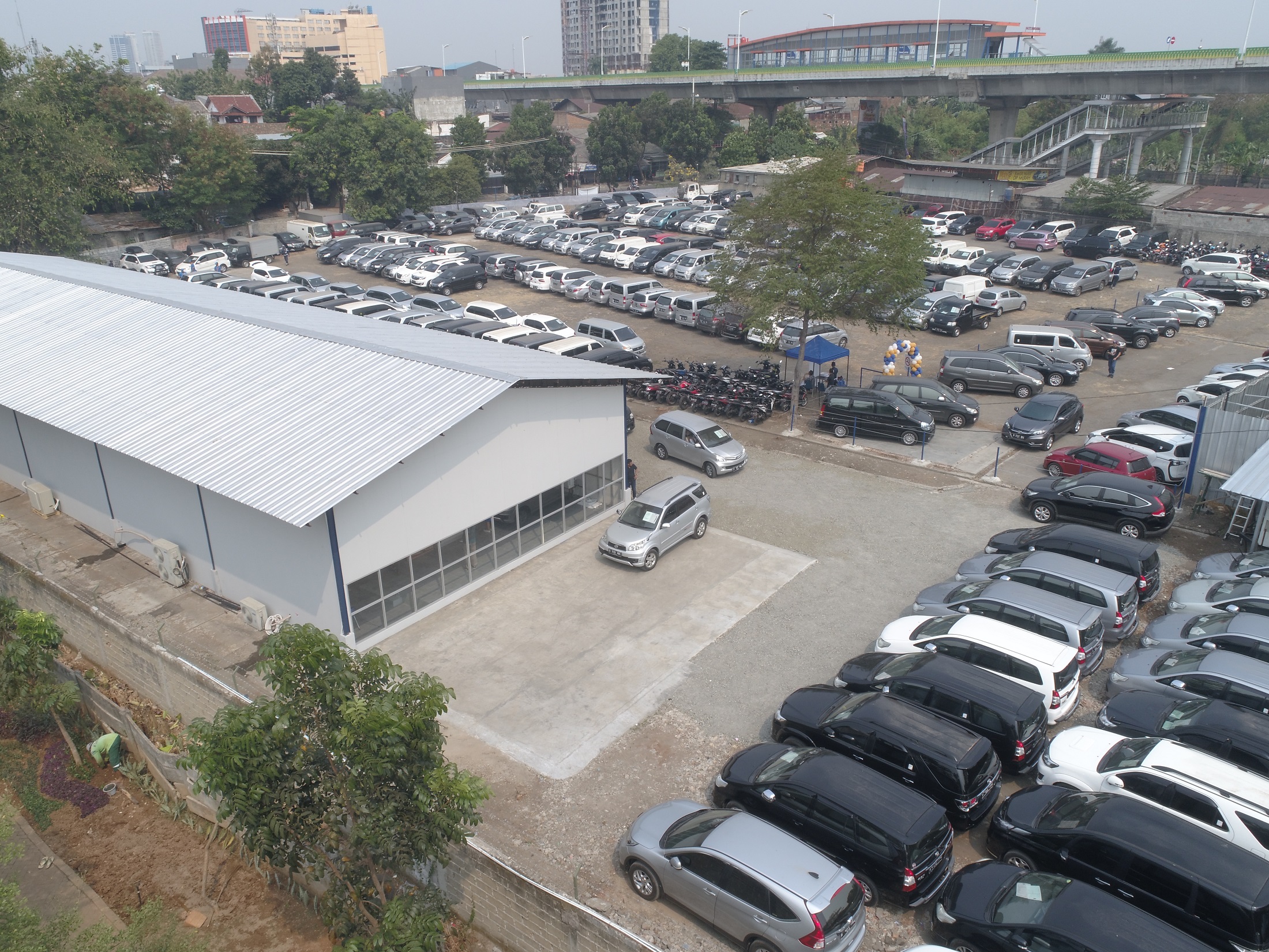 Mobil Listrik Bekas Sulit Laku di Pasar Lelang, Harga Ditawar Rendah