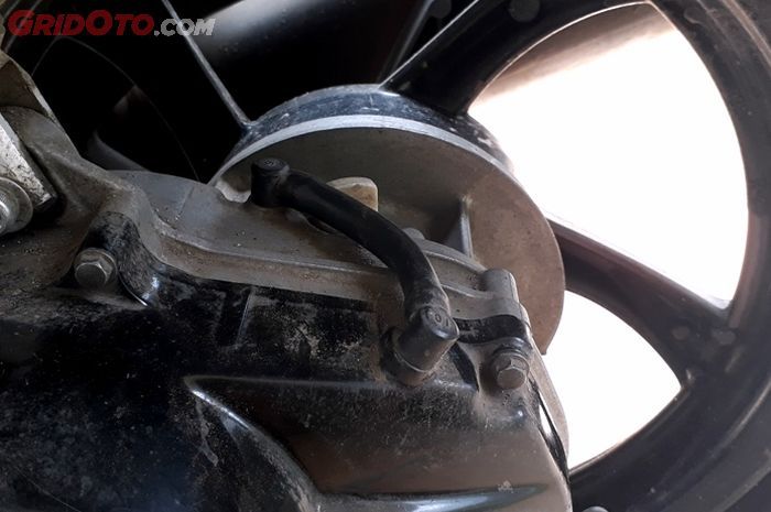 motor matic, slang hawa cvt motor matic, dampak slang hawa disumbat, dampak slang hawa cvt motor matic disumbat, Bahaya Menutup Slang Hawa CVT Motor Matic, Beberapa Komponen Ini Bisa Rusak
