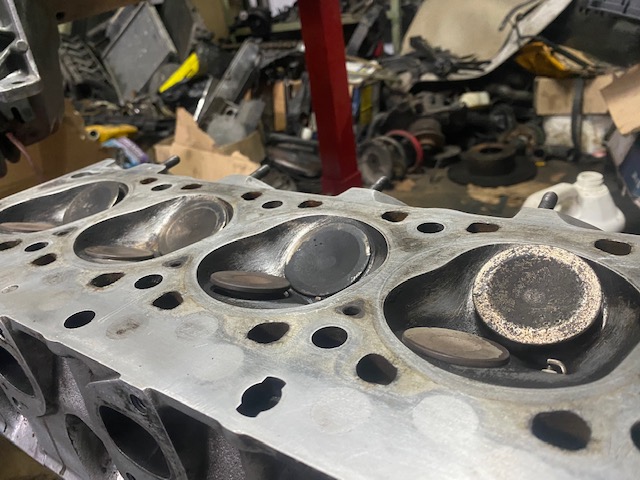 Kenali Efek Samping Klep Mesin Mobil Bekas Bocor Dibiarkan Saat Mudik Lebaran