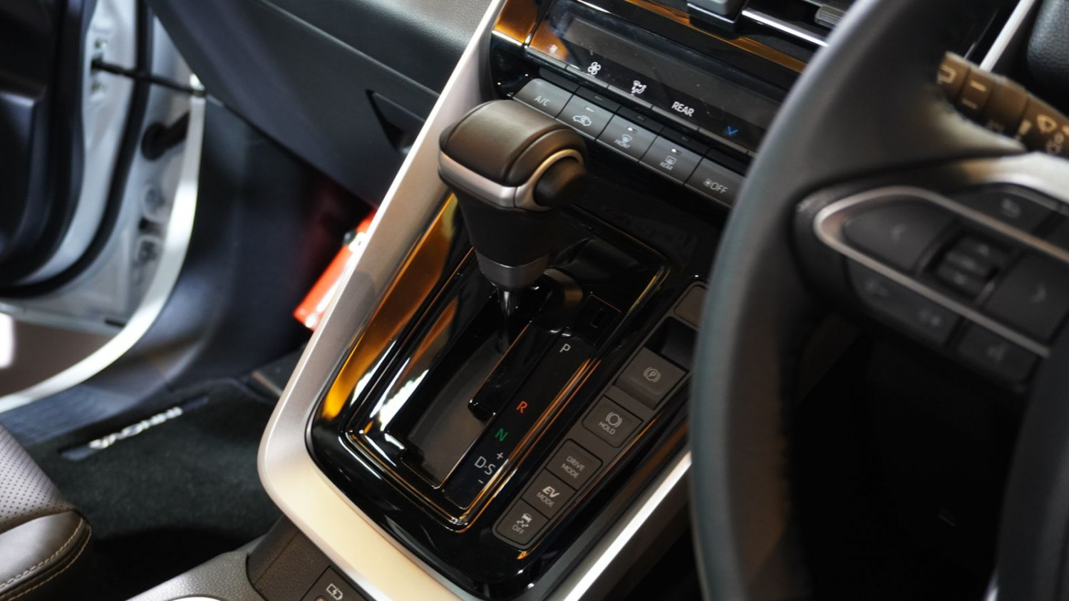 Terlihat Sepele, Ini Kesalahan Harian yang Bikin Mobil Cepat Rusak