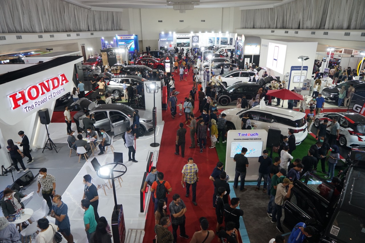 toyota, gaikindo, penjualan mobil baru, 10 merek mobil terlaris, Penjualan Masih Lesu, Sebagian Naik, Ini 10 Merek Mobil Terlaris di September 2025