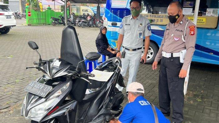 pajak 5 tahunan, cek fisik kendaraan, Cek fisik digital, Kamera Boroskop, Cek Fisik Foto, Dikomplain Pemilik Kendaraan Tua, Polisi Godok Rencana Cek Fisik Digital Tanpa Gesek Nomor Lagi