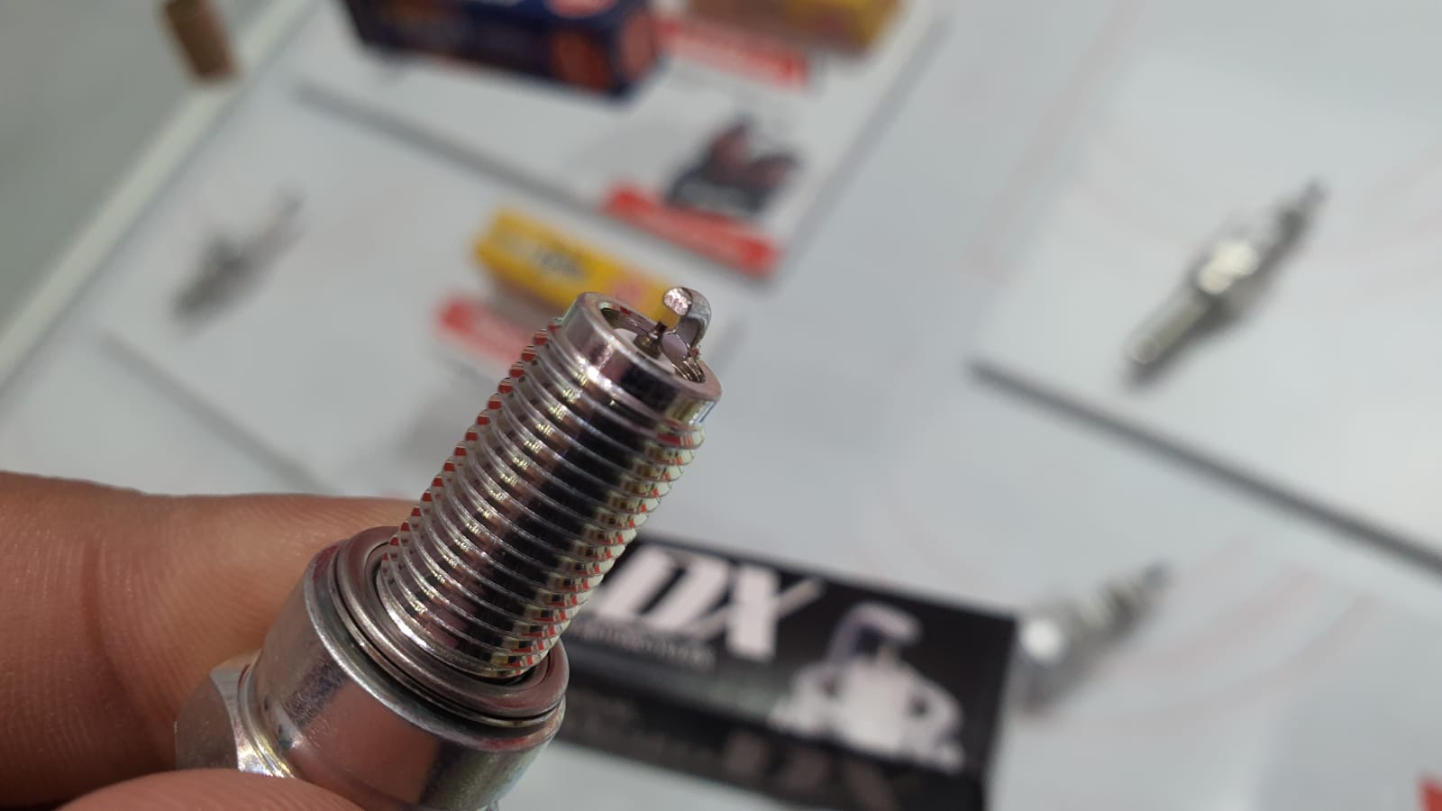 motor bekas, busi motor, busi motor cepat mati, penyebab busi mati, penyebab busi motor cepat mati, penyebab busi mati terus, Ini Beberapa penyebab Busi Baru di Motor Bekas Bisa Cepat Mati