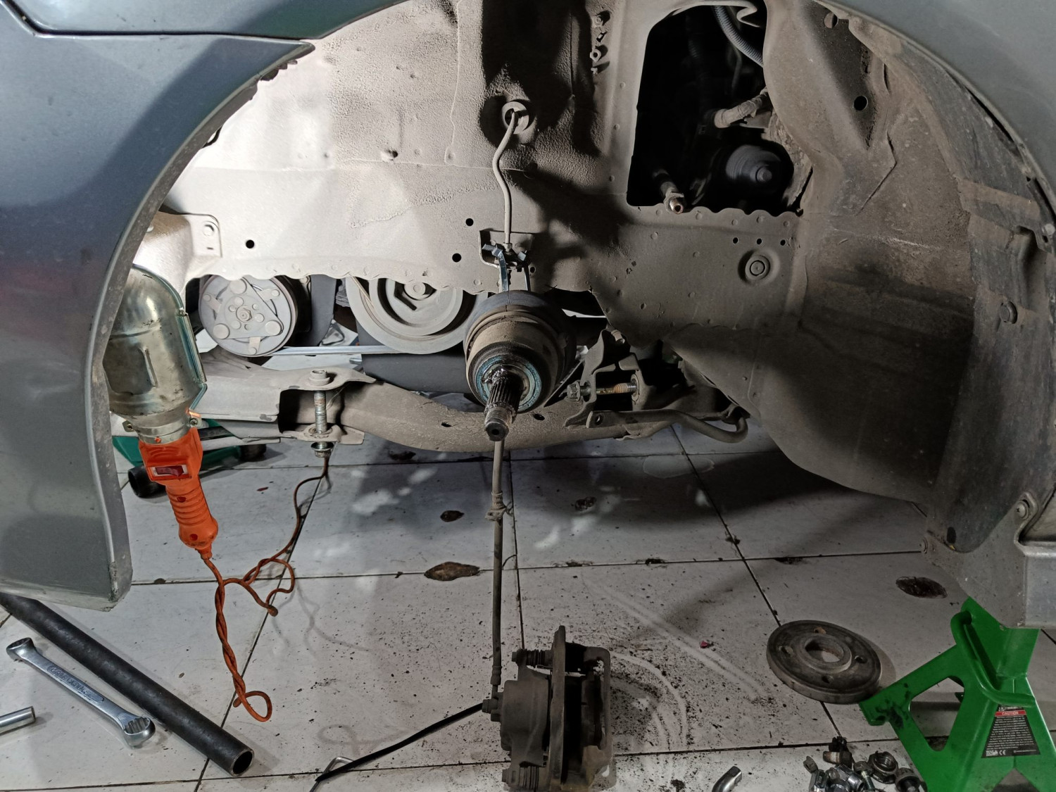 Persiapan Sebelum Mudik Lebaran, Ini Penyebab Power Steering Oblak di Mobil Bekas