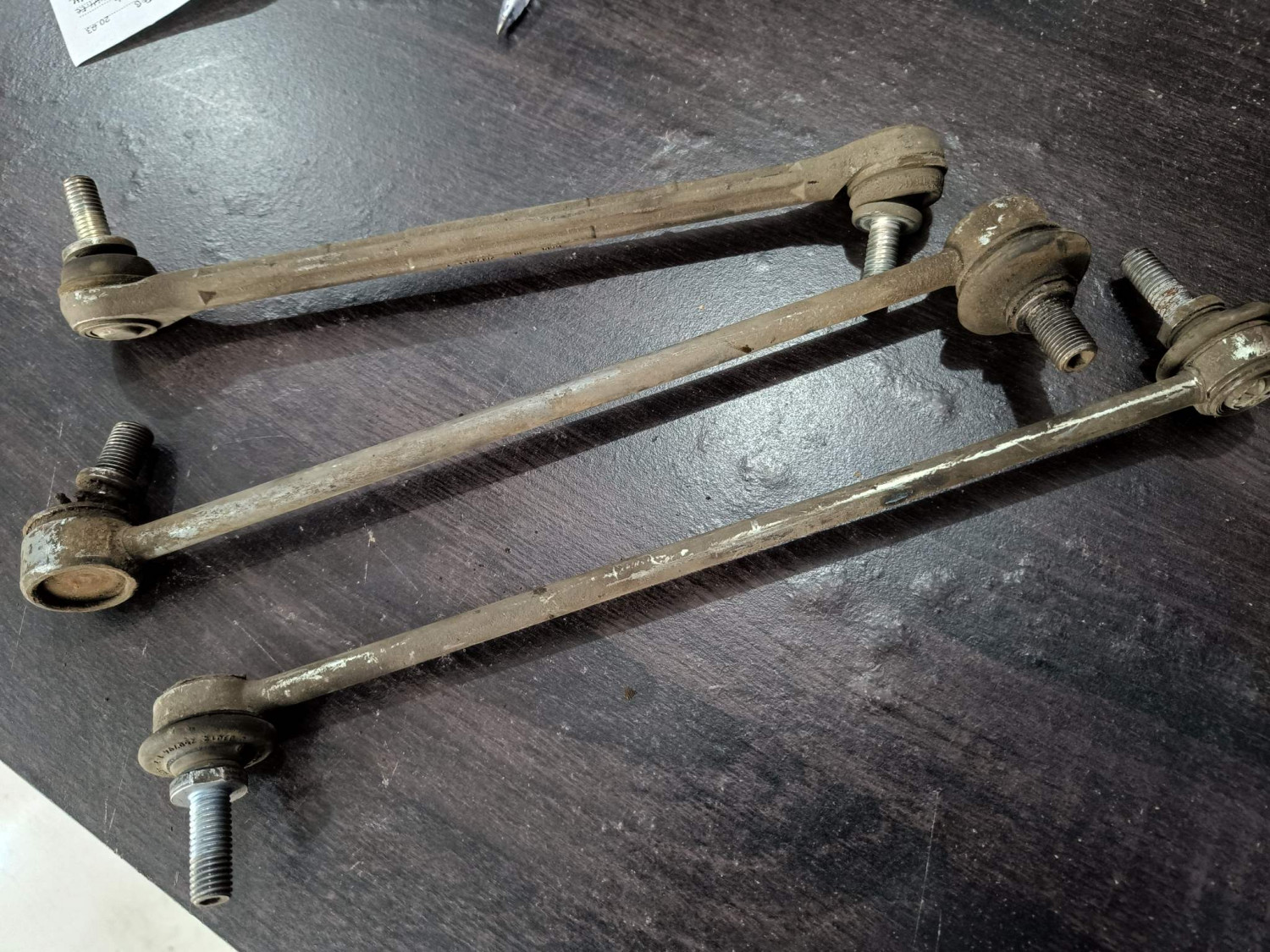 Link Stabilizer Kaki-kaki Mobil Mengalami Rusak Bisa Dirasakan Begini