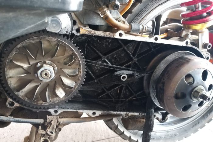 Sudah Tahu Belum, Ini Dampaknya Jika V-Belt Motor Matic Tiba-tiba Putus