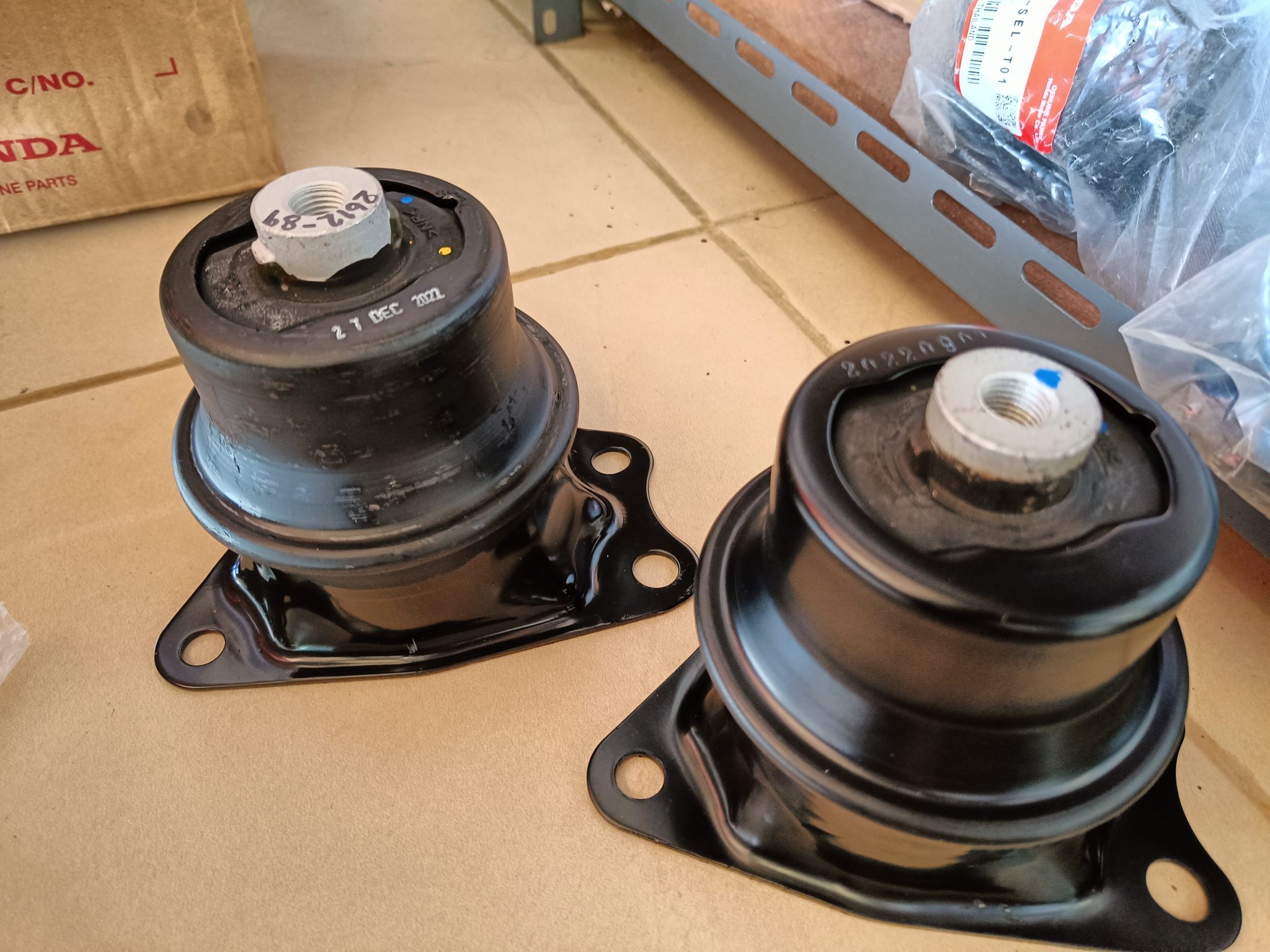 mobil bekas, engine mounting, penyebab engine mounting rusak, engine mounting mobil, penyebab engine mounting mobil rusak, kenapa engine mounting mobil cepat rusak, Inilah Tiga Penyebab Engine Mounting Mobil Bekas Bisa Cepat Jebol