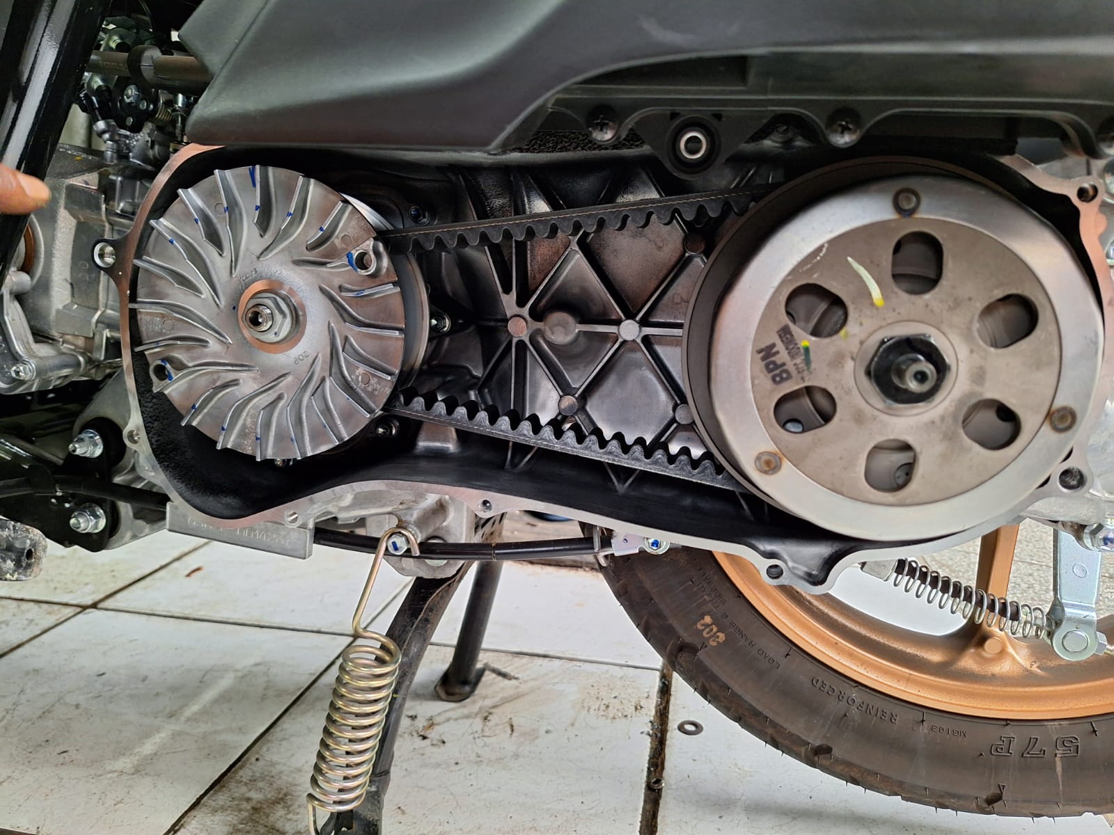 motor matic, cvt motor matic, efek cvt motor matic terendam banjir, dampak cvt motor matic terendam banjir, Hati-hati, Ini Efeknya CVT Motor Matic Yang Pernah Terendam Banjir Dibiarkan