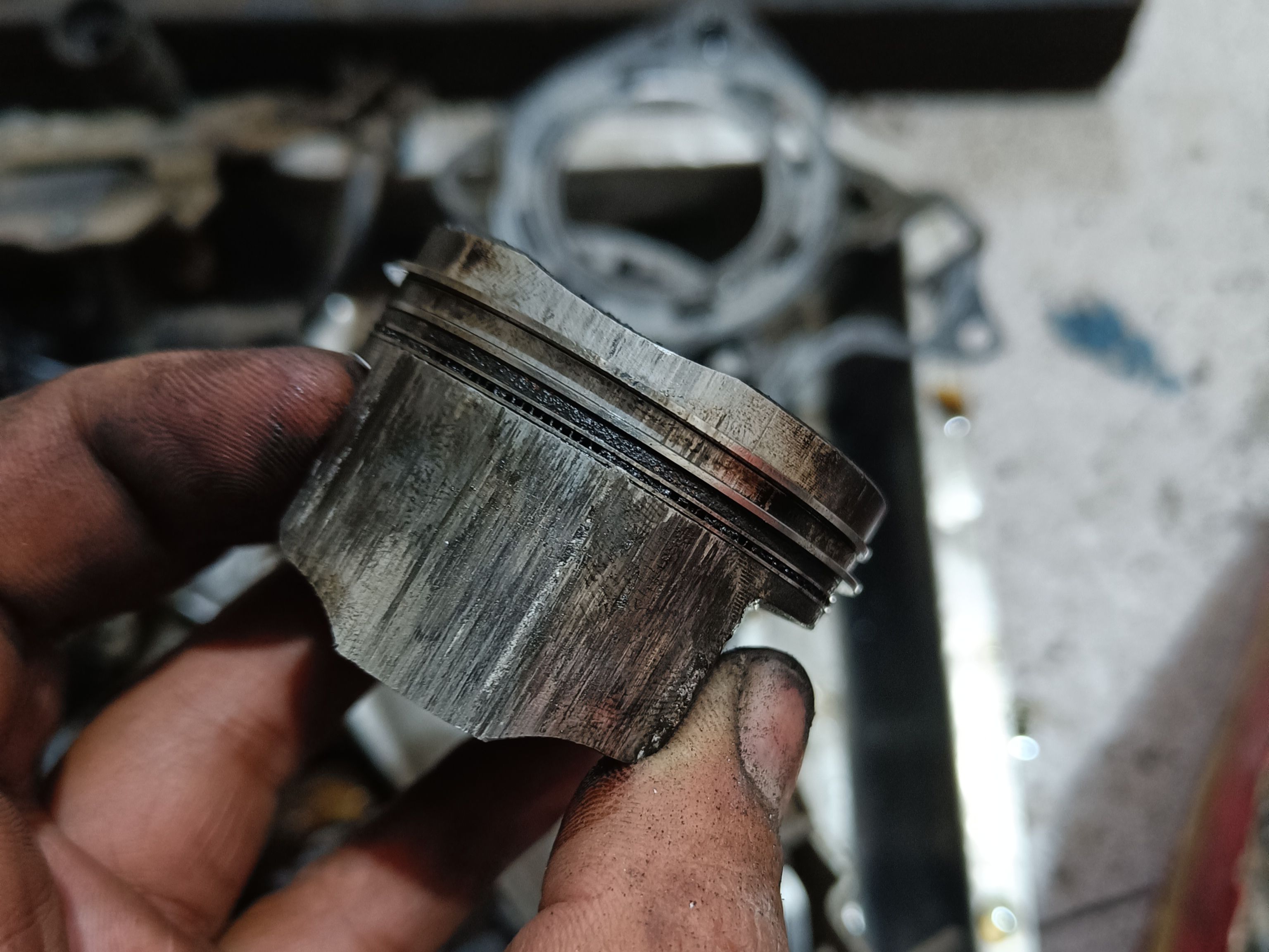 Ternyata Bukan Cuma Ring Piston Lemah Saja Penyebab Motor Bekas Hilang Kompresi