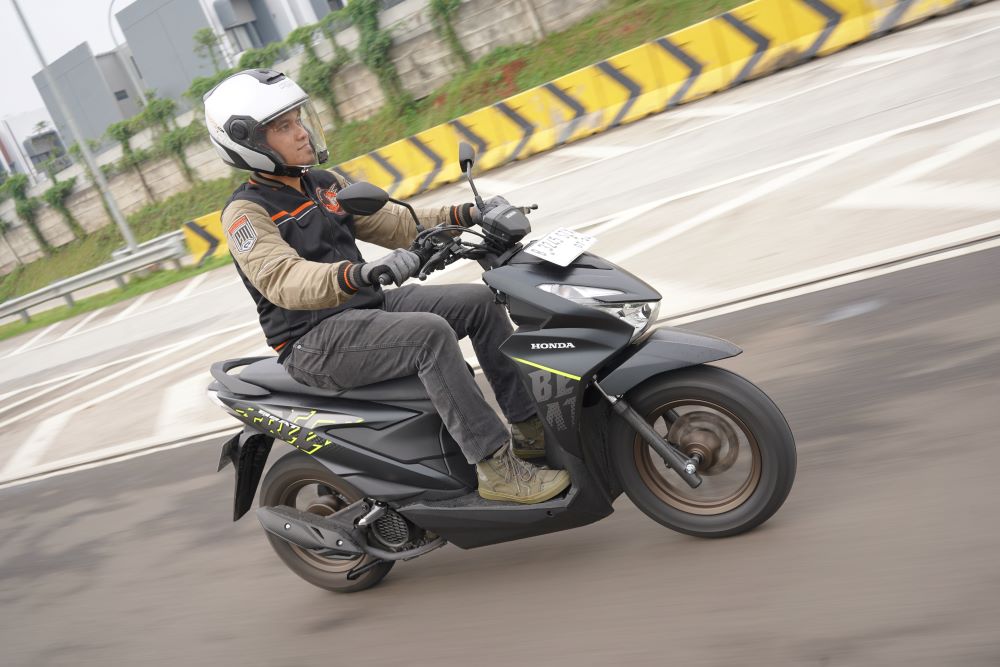 Kapasitas Oli Mesin Motor Matic All New Honda BeAT Cuma 650 Ml, Ini Dampaknya Bila Kelebihan