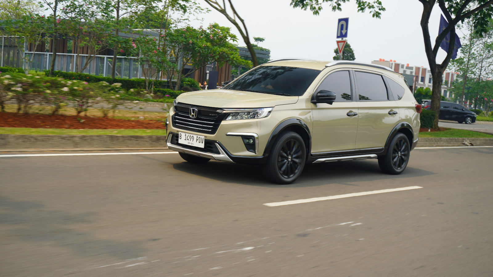 Honda BR-V Pertahankan Gelar Small MPV Crossover Terbaik GridOto Award 2025