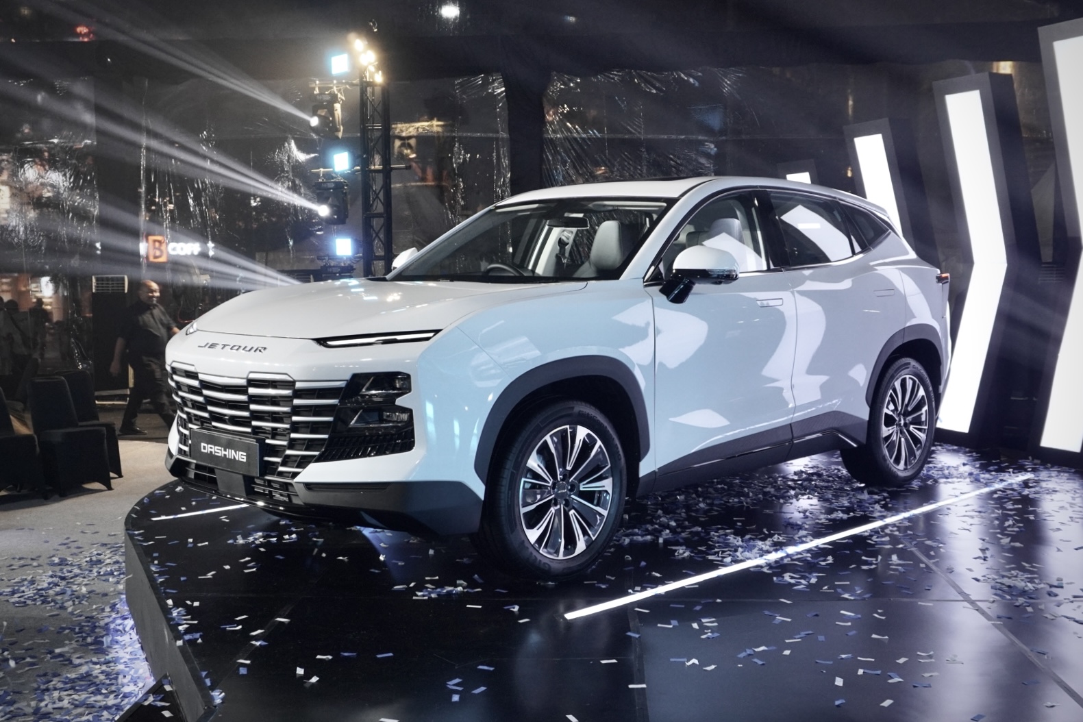 Cara Baru Beli Mobil JETOUR Dashing Unik, Konsumen Dapat Bunga Deposito Juga