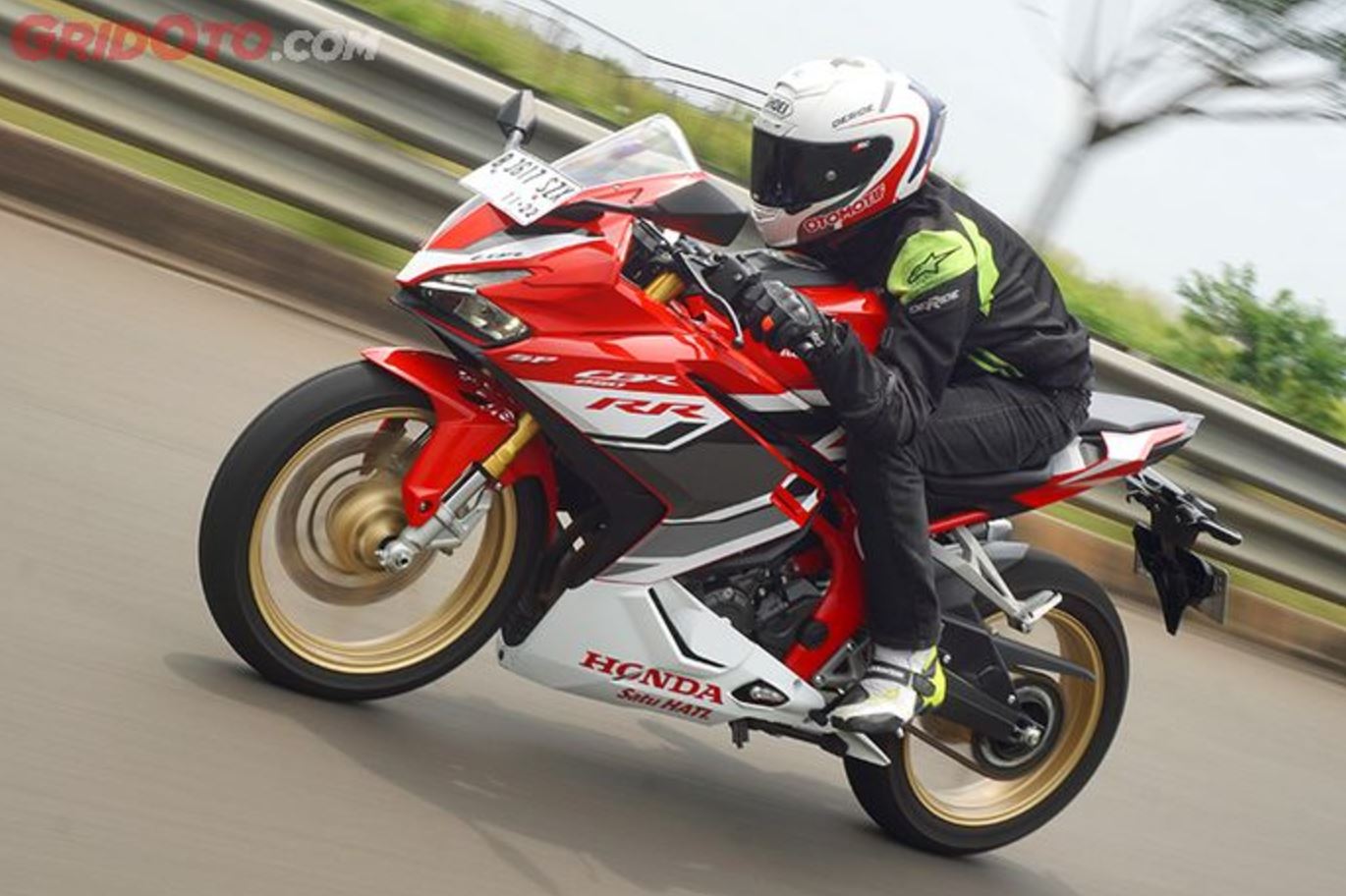 Promo Oktober Motor Sport Honda, Diskon Hingga Rp 8 Juta dan Free Oli