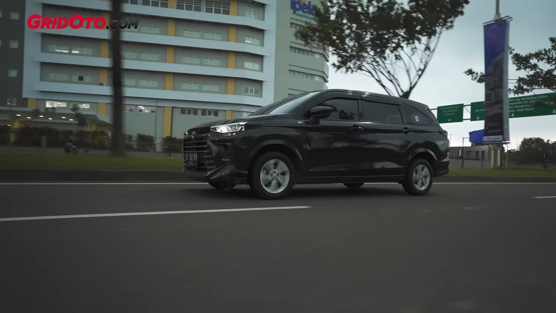 avanza, toyota avanza, xpander, mitsubishi xpander, toyota veloz, Sesama MPV Populer, Ini Perbandingan Harga Avanza VS Xpander