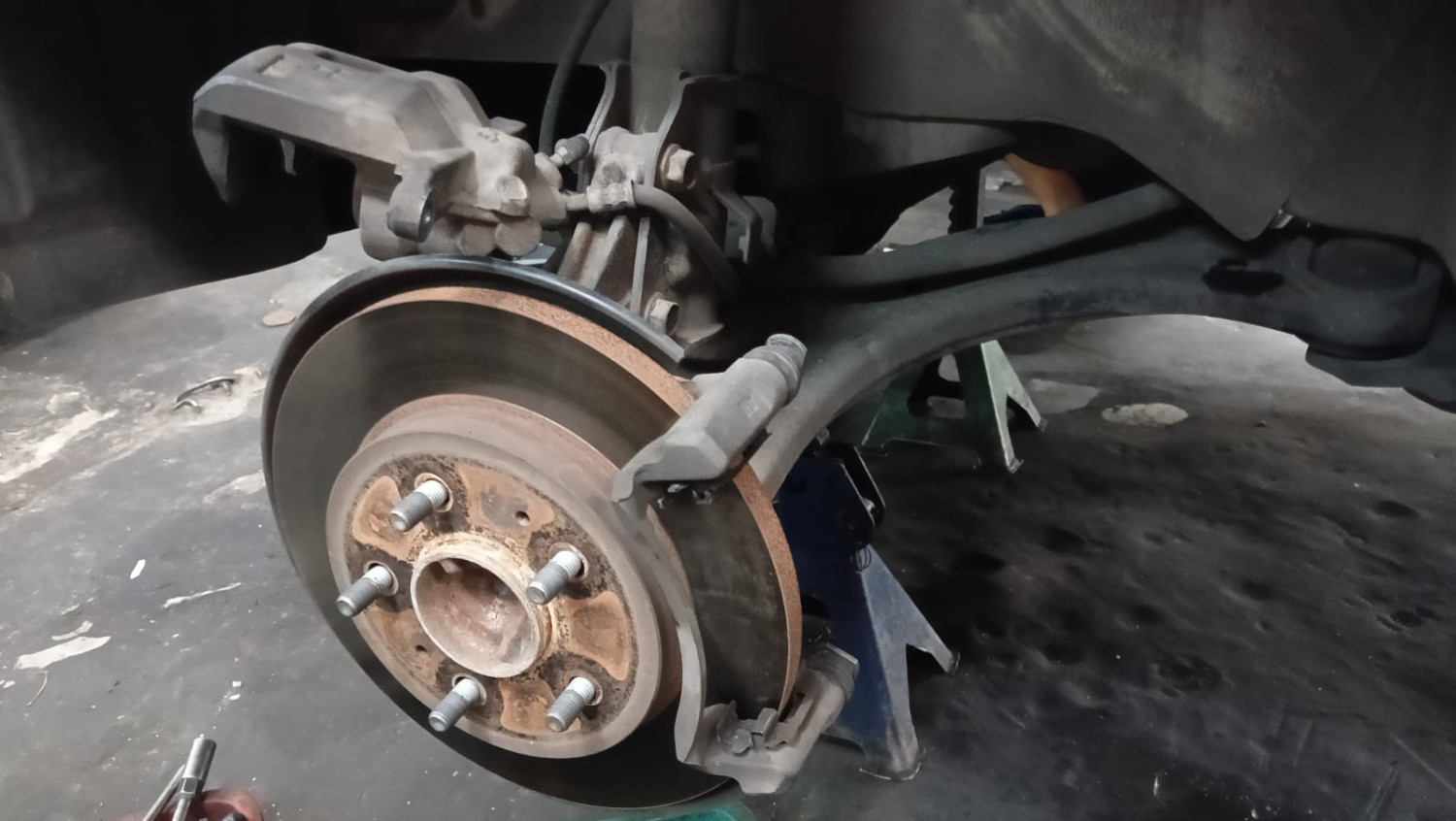 Cakram Mobil Ternyata Bisa Peang, Ini Penyebab dan Dampaknya