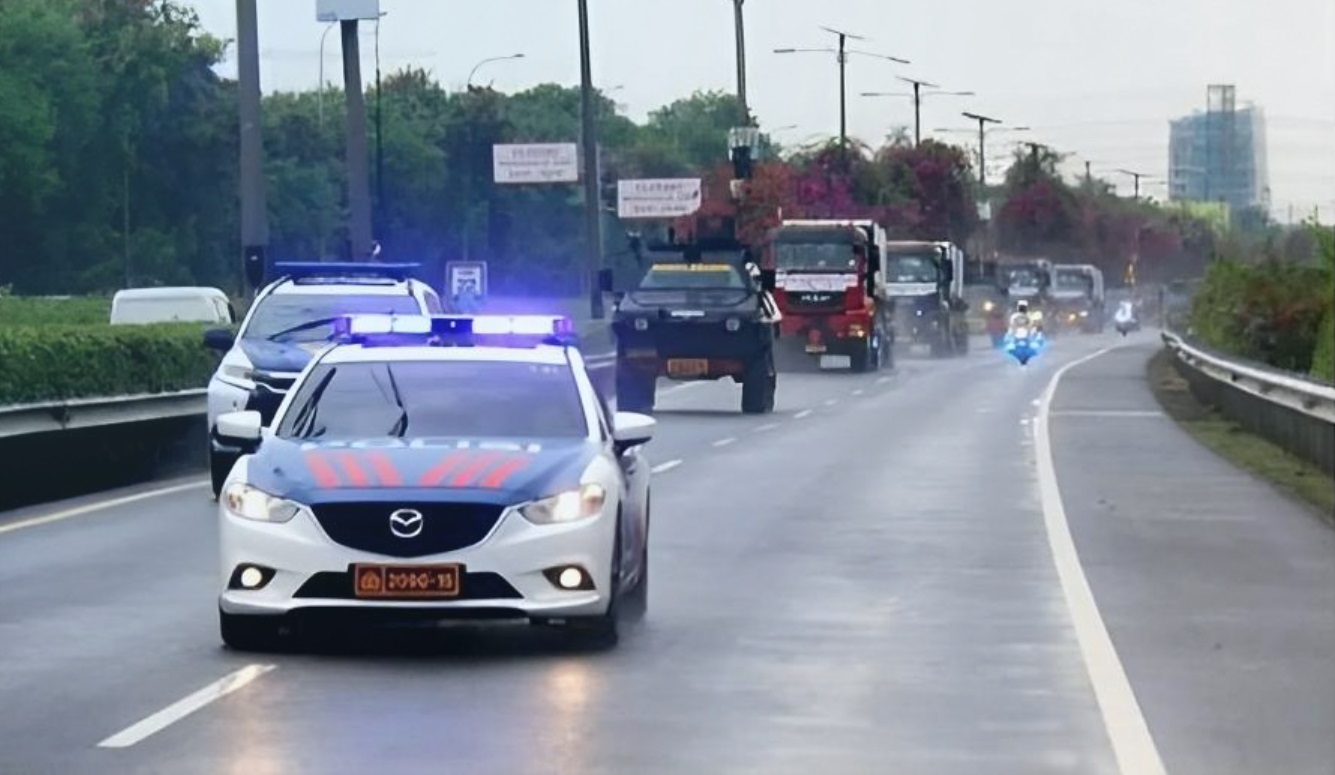 riau, sirine, mobil polisi, Polda Riau, strobo, Polda Riau Ikut Bekukan Sirine Tot Tot Wuk Wuk, Warga Nekat Pasang Akan Ditindak