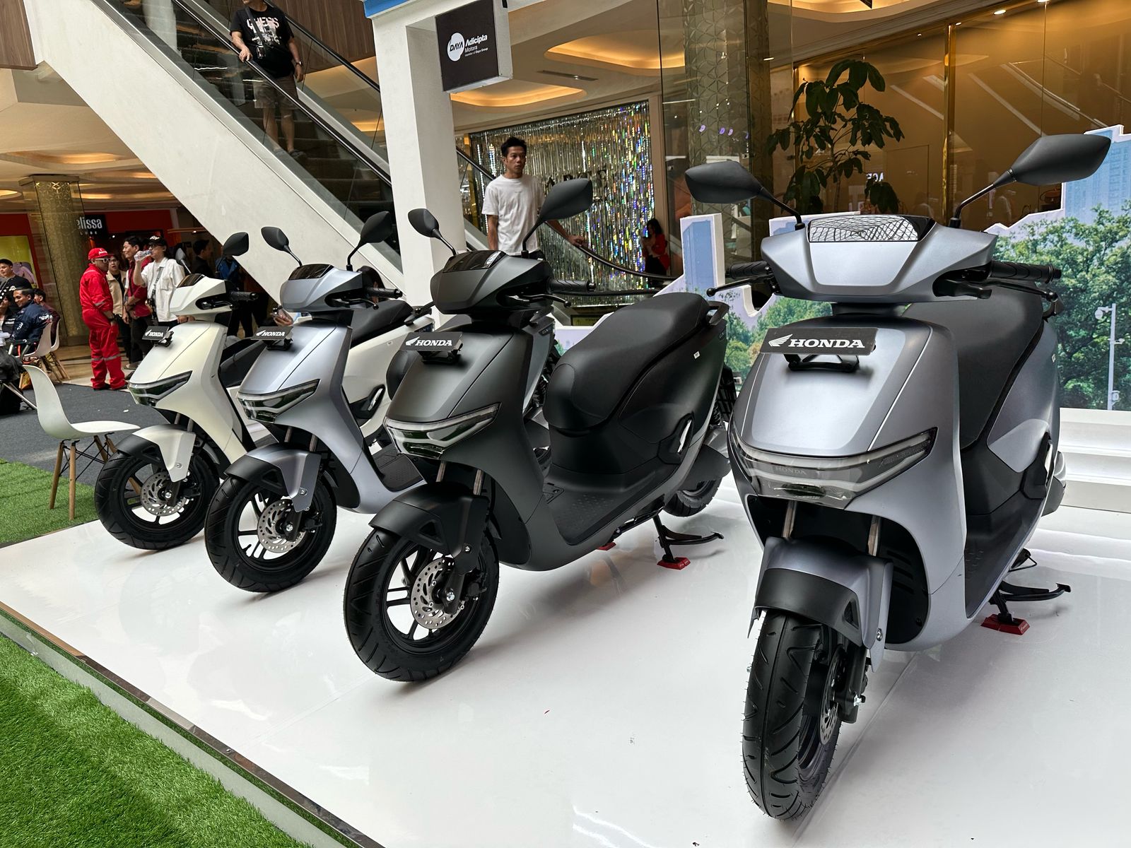 honda, motor honda, motor listrik, motor listrik honda, Honda CUV e:, Diskon Besar Motor Listrik Honda Belum Ada Lagi, Ini Alasannya