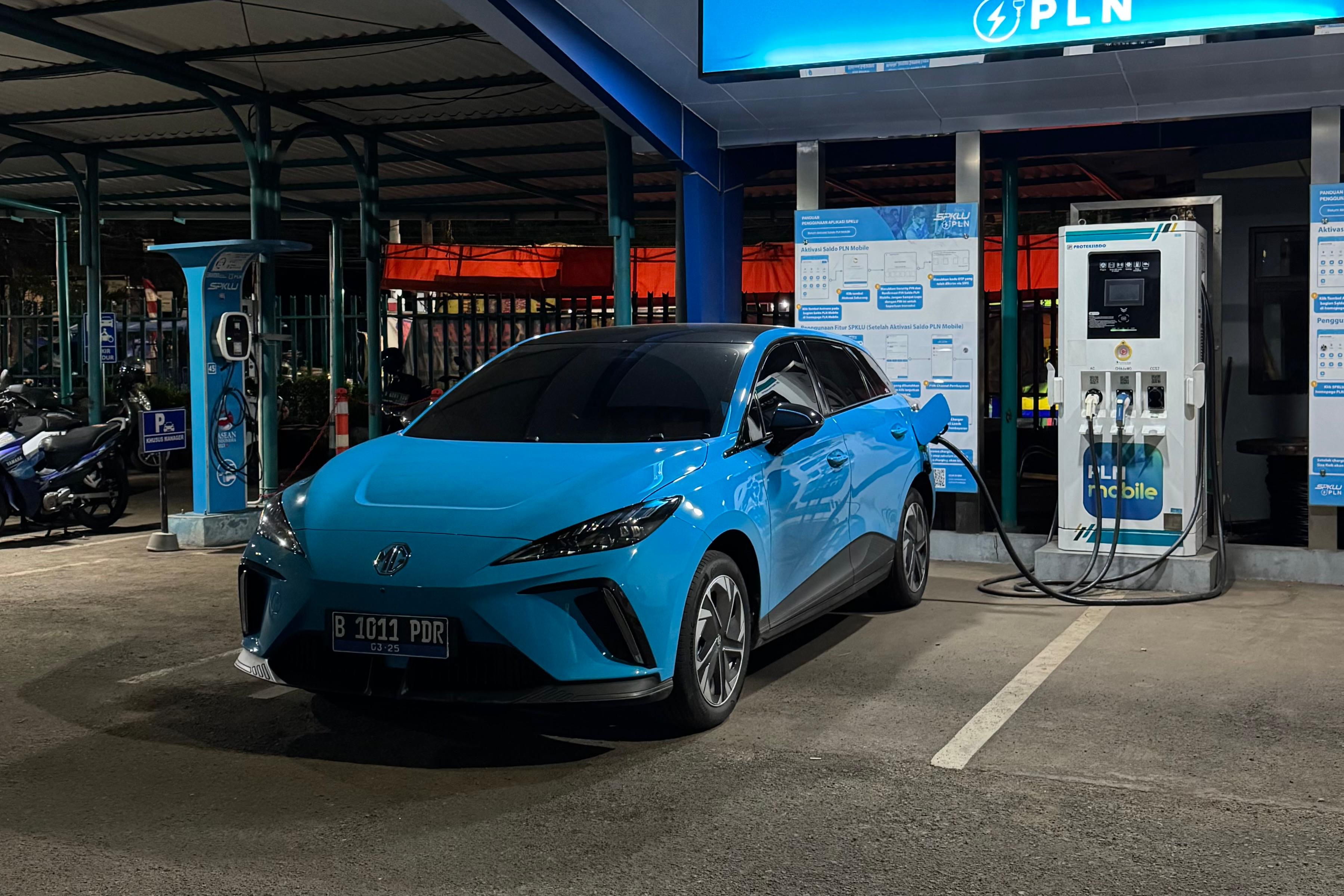 mobil, Fast Charging, listrik, mobil listrik, charge baterai, fast charge, EV (Electric Vehicle), Perbedaan Fast Charging dan Slow Charging Mobil Listrik, Ini Efeknya