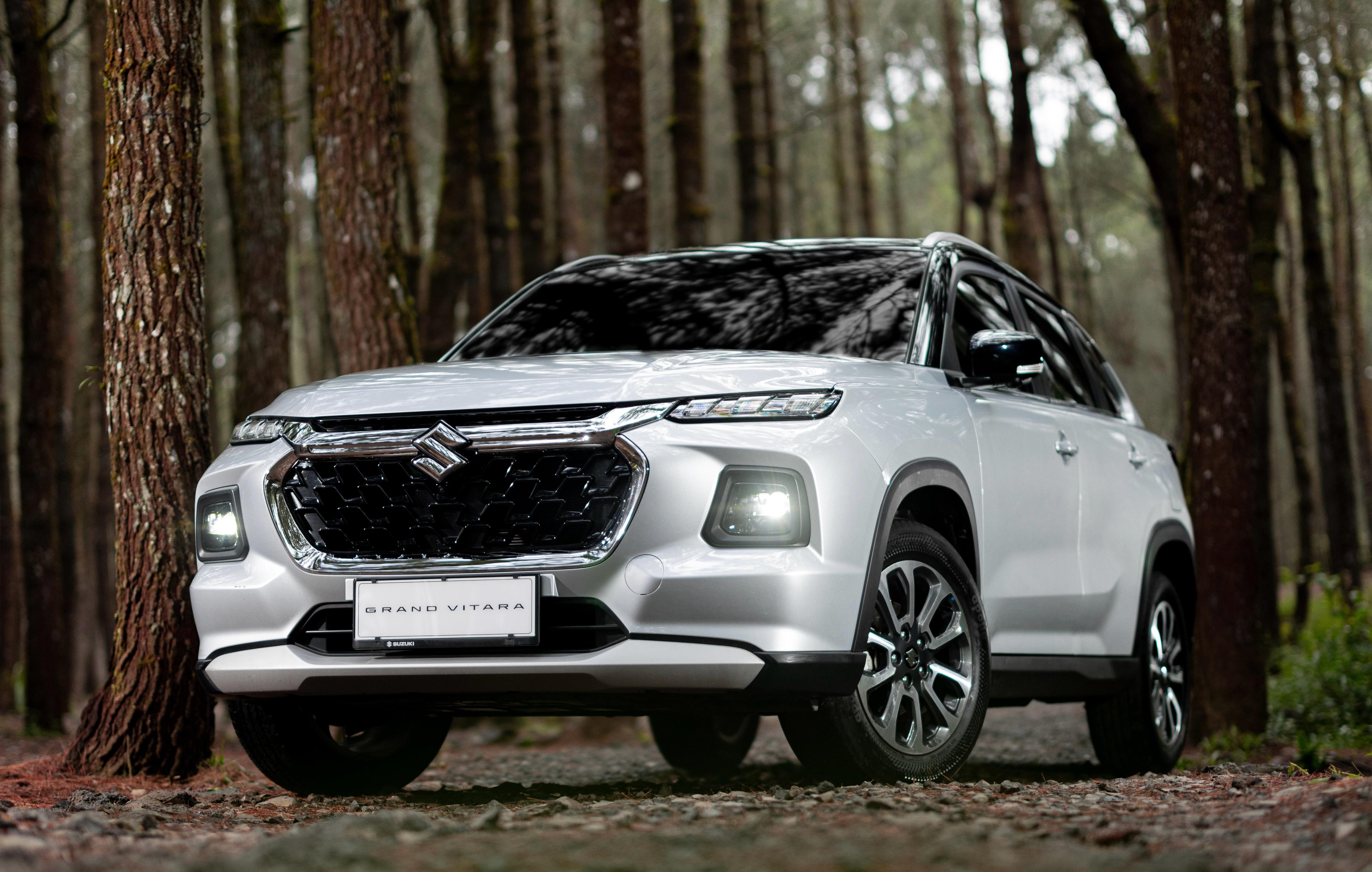 Promo, suzuki, suzuki grand vitara, Promo Suzuki Oktober NIK 2025 Cashback Hingga Rp 35 Juta