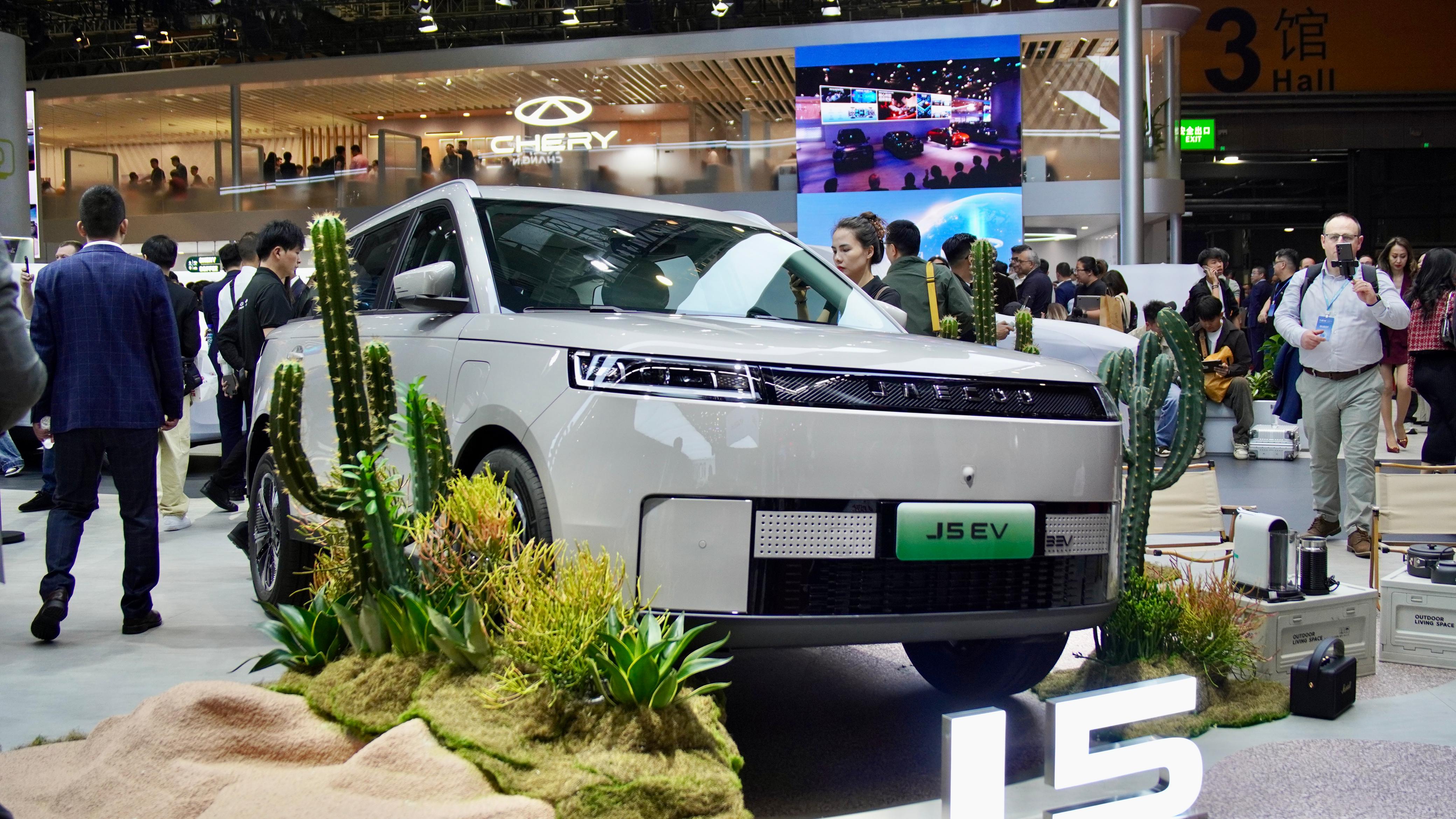 Siap Lawan BYD Atto 3 dan Geely EX5, J5 EV Jadi Senjata Baru Jaecoo