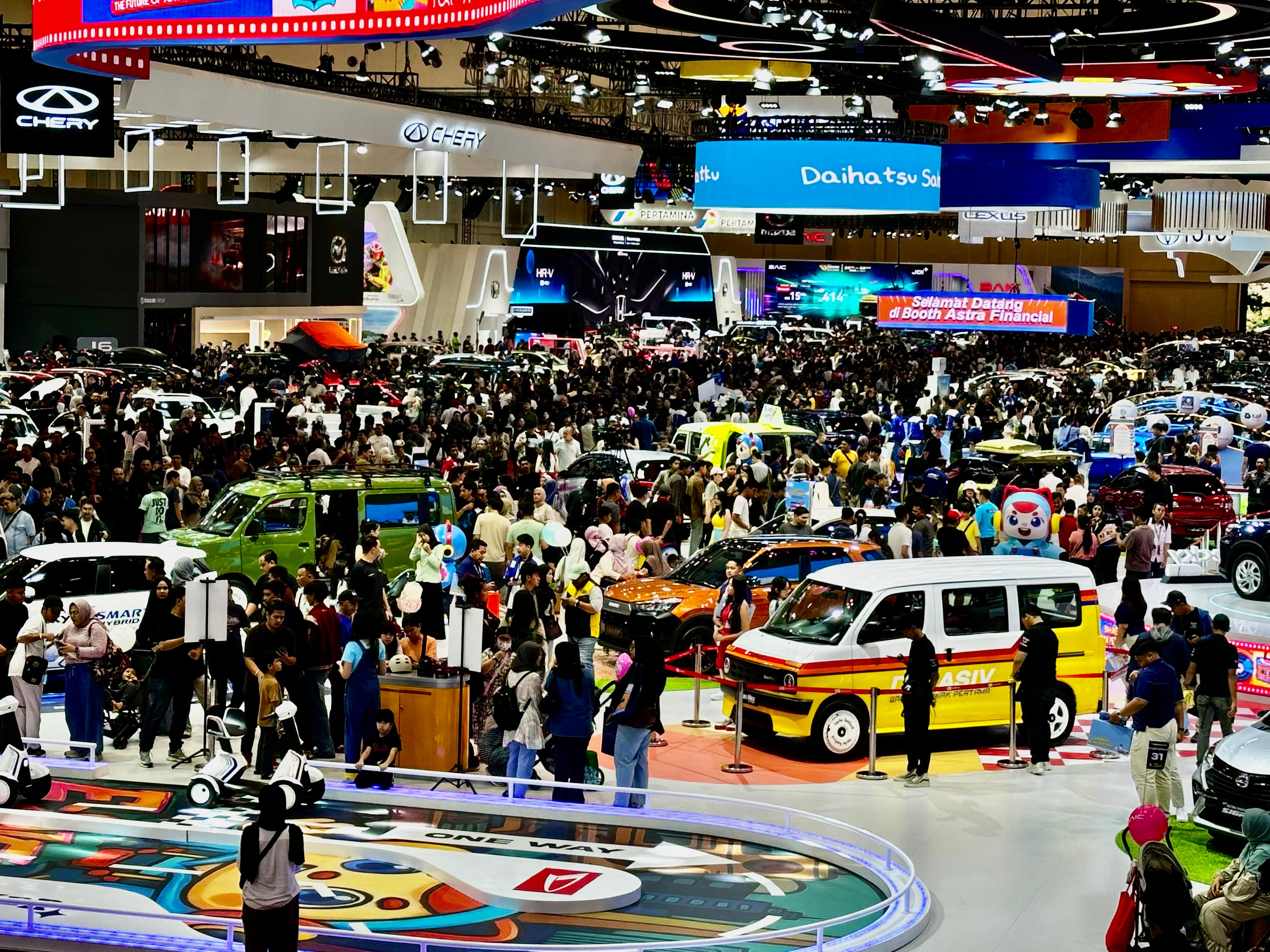 OLXmobbi, GIIAS 2025, Trade-In Mobil Naik 53%, Ternyata Bukan Mobil Listrik yang Dicari